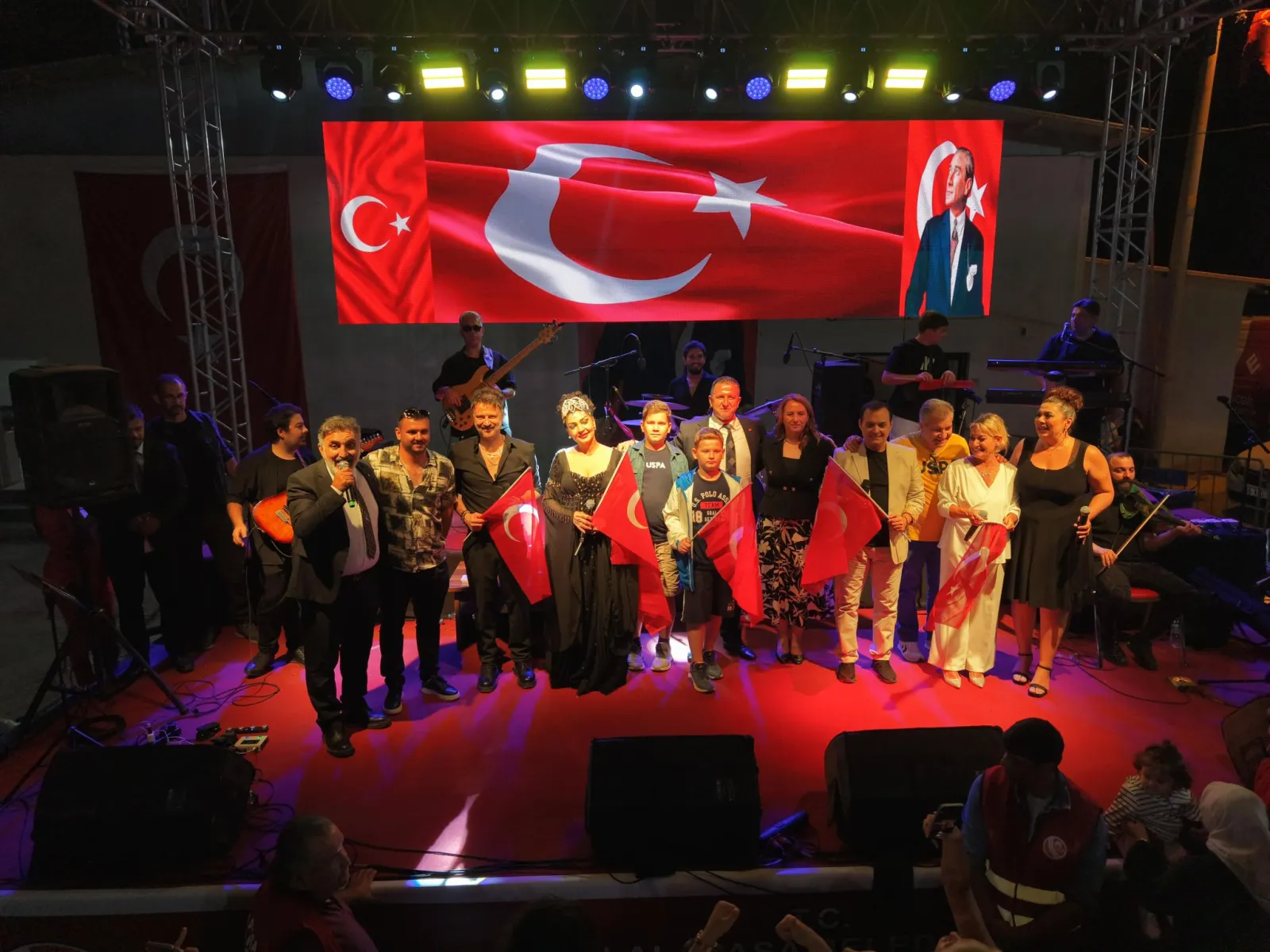 Lalapaşa'da hem sünnet hem de Doksanlar Rüzgarı vardı